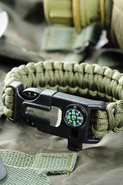 bracelet de survie